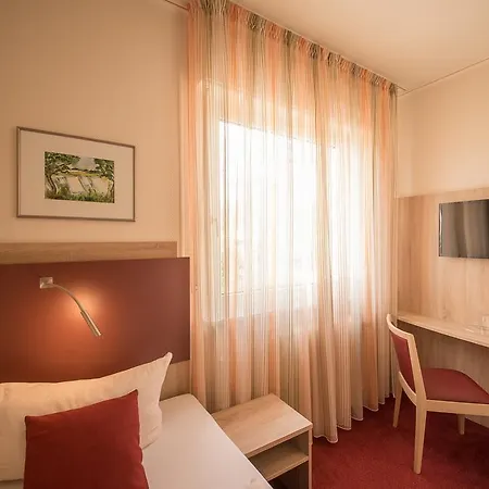 Hotel Leander 3*