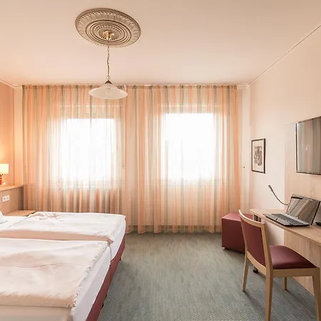 ホテル Leander ビットブルク